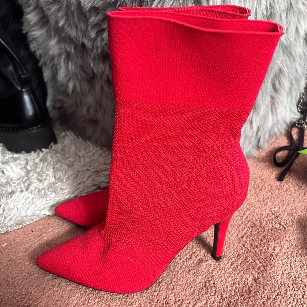 RED BOOTIES / RED BOOT HEELS